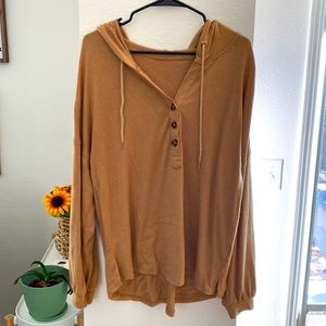 Lightweight hooded top, loose long-sleeve.